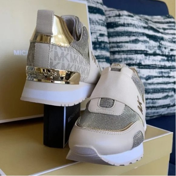 Michael Kors Teddi Trainer Glitter Chain Mesh White Rainbow WMNS - Picture 12 of 16